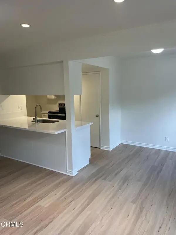 1111 Saratoga Avenue, Ventura, CA 93003