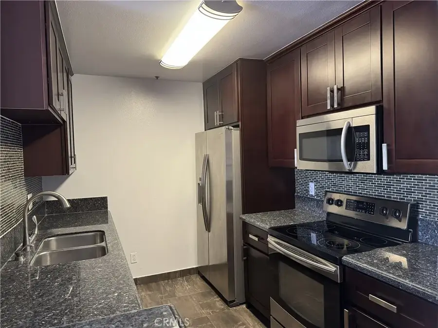 222 S Central #214, Los Angeles, CA 90012 - Image #3