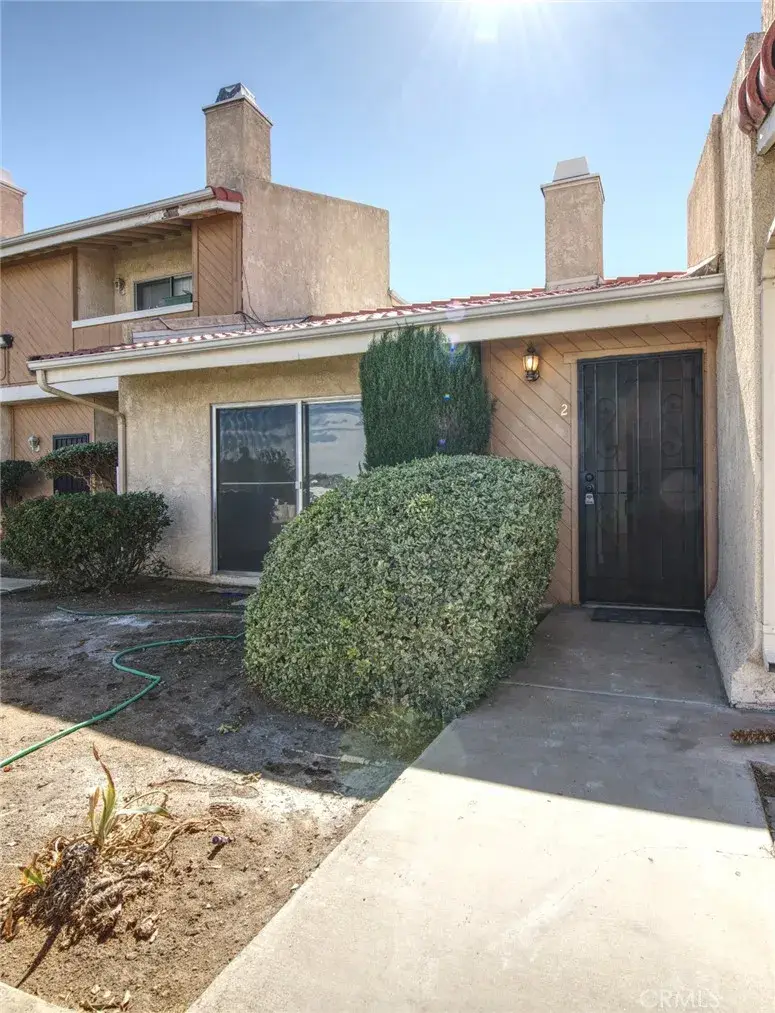 16465 Green Tree, Victorville, CA 92395 - Image #3