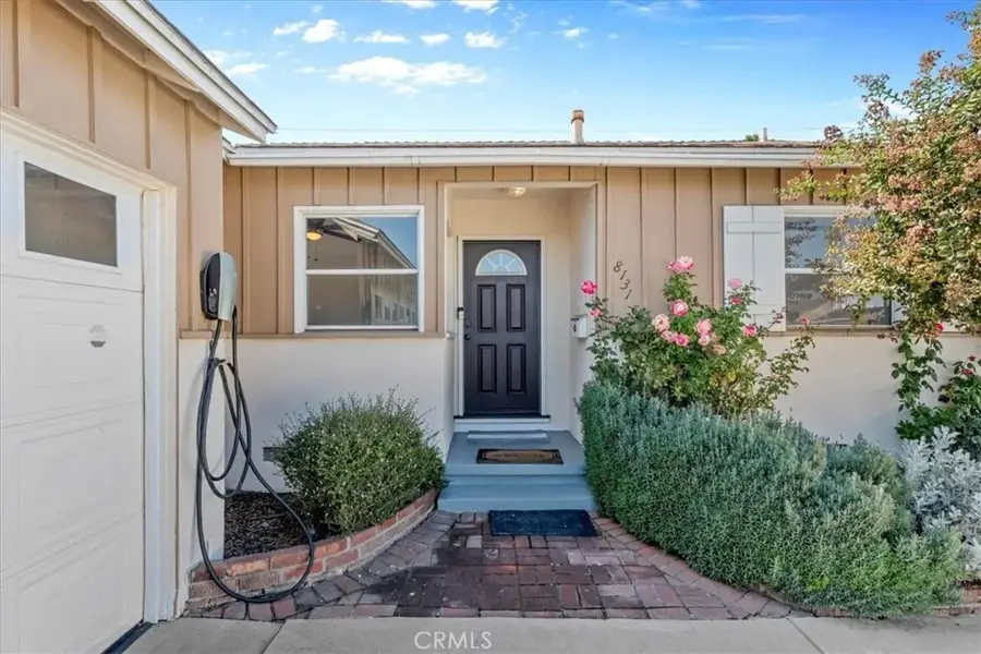 8131 Garden Grove, Reseda, CA 91335 - Image #2