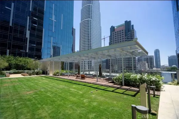 877 Francisco #517, Los Angeles, CA 90017