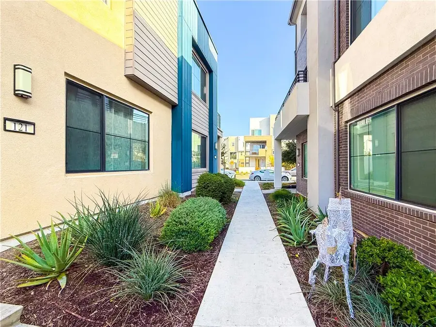121 Novel, Irvine, CA 92618 - Image #3