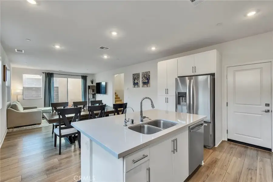 15946 Caterpillar Drive, Fontana, CA 92336 - Image #3