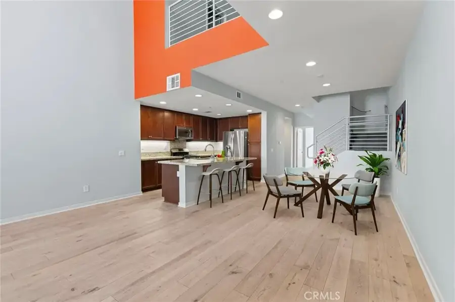 543 Rockefeller, Irvine, CA 92612 - Image #2