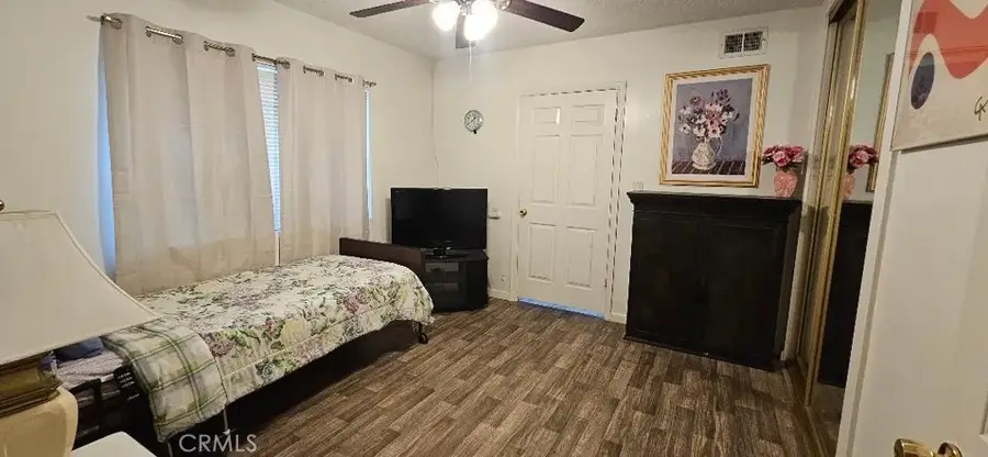 17441 Hiawatha Street, Granada Hills, CA 91344 - Image #3