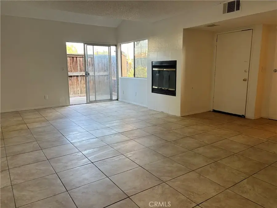 16595 Upland #E, Fontana, CA 92335 - Image #2