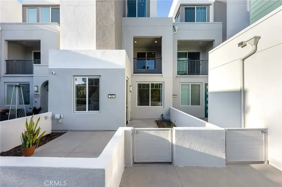 284 Novel, Irvine, CA 92618 - Image #2