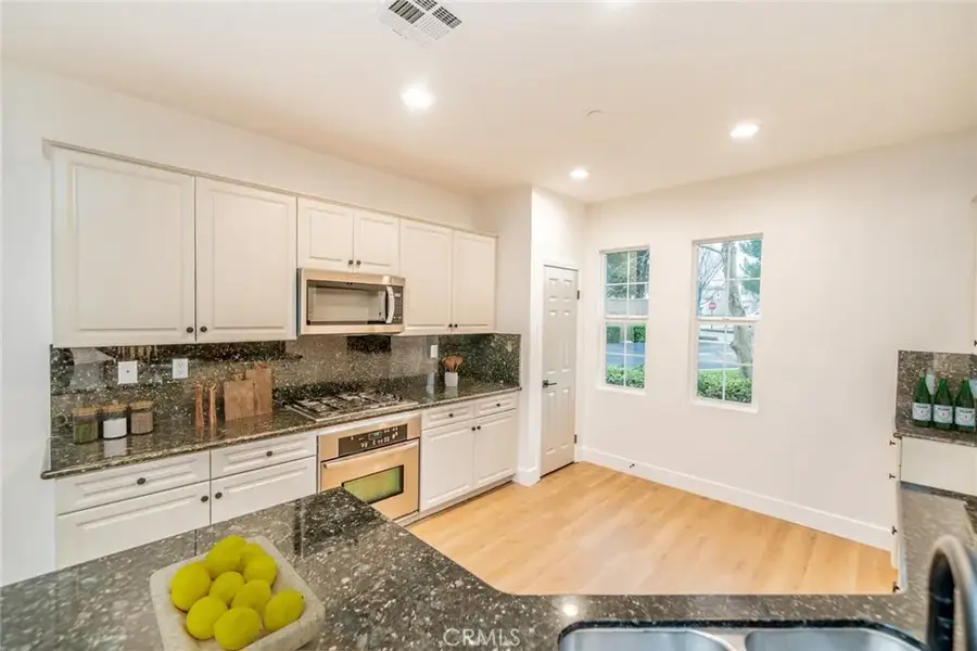 15841 Barletta, Fontana, CA 92336 - Image #2