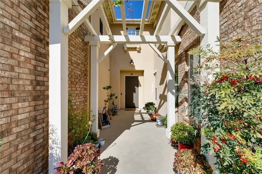 665 E Tangerine Street, Azusa, CA 91702 - #2