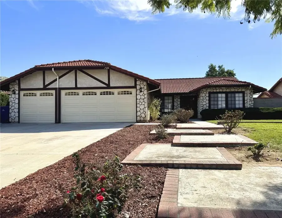 208 Deborah Court, Riverside, CA 92507 - #2
