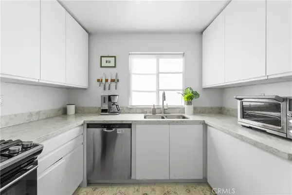 392 S Marengo #105, Pasadena, CA 91101