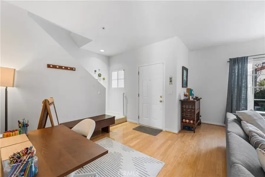 392 S Marengo #105, Pasadena, CA 91101 - #2