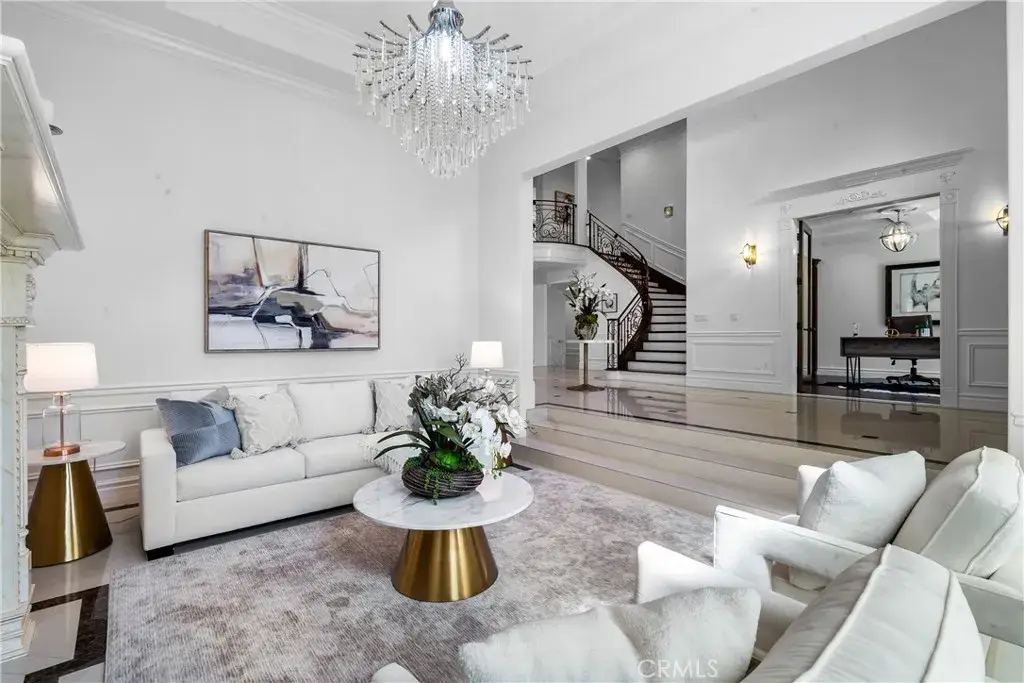 3255 Lombardy, Pasadena, CA 91107 - #1