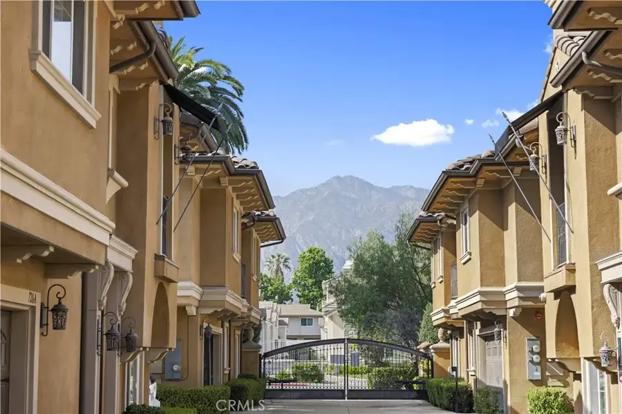 726 Fairview #D, Arcadia, CA 91007 - #2