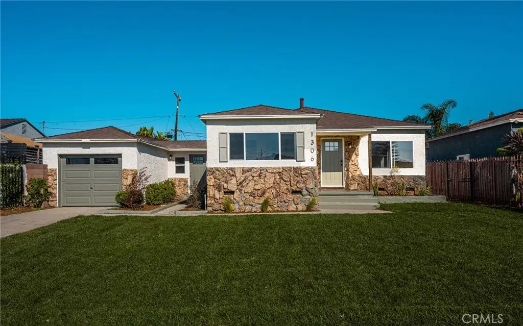 1306 S Cliveden Avenue, Compton, CA 90220 - #1
