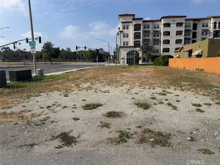 3071 Market, Riverside, CA 92501 - #2