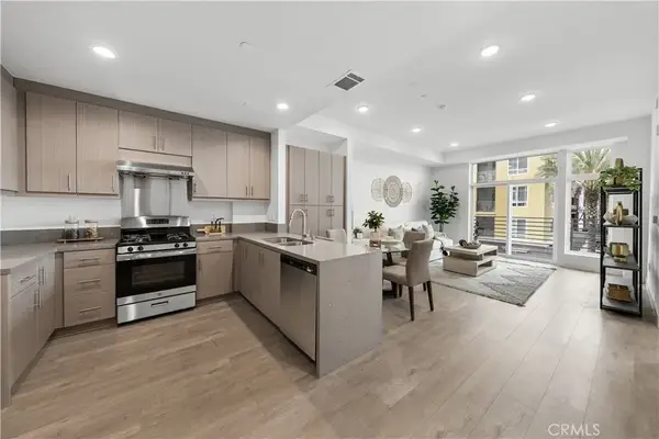 168 S Monterey Street #205, Alhambra, CA 91801