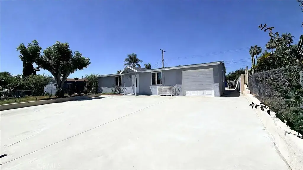 437 N Begonia, Ontario, CA 91762 - #1