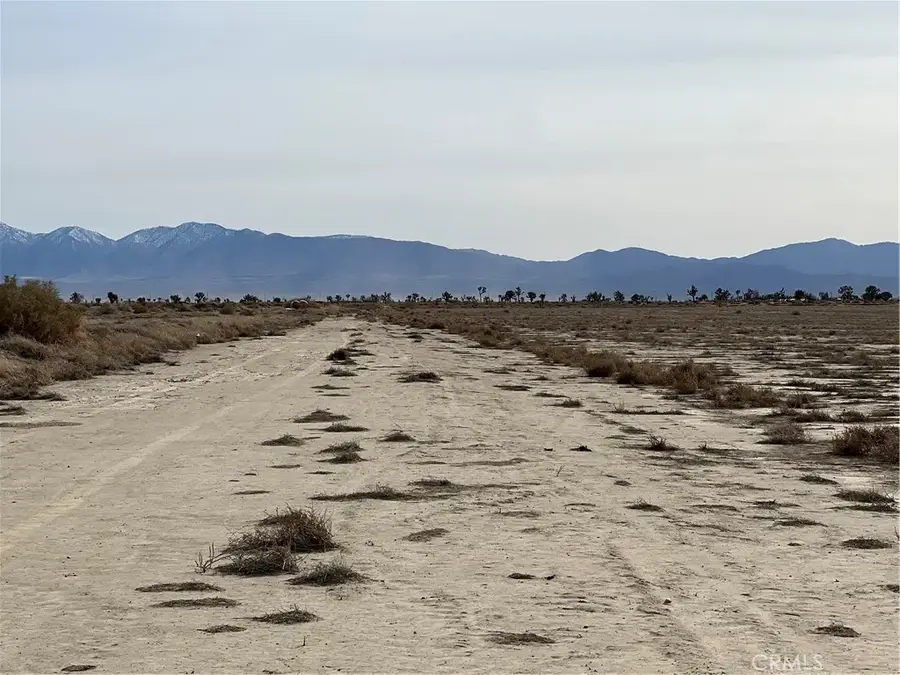 105 E Avenue H, Lancaster, CA 93535 - #3