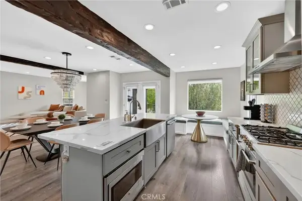 1029 Keniston Avenue, Los Angeles, CA 90019