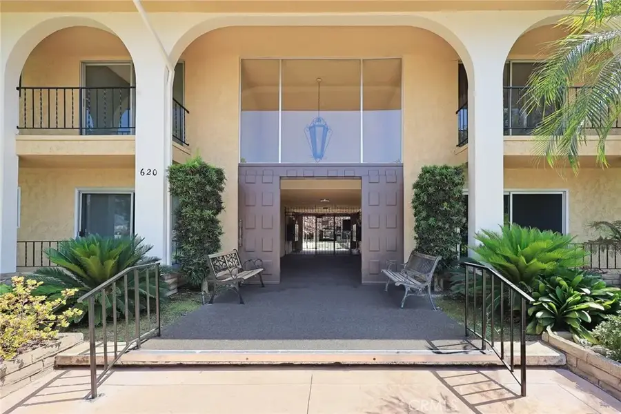 620 W Huntington #216, Arcadia, CA 91007 - #3