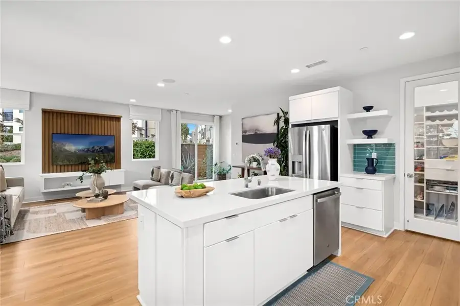 138 Biome, Irvine, CA 92618 - #2