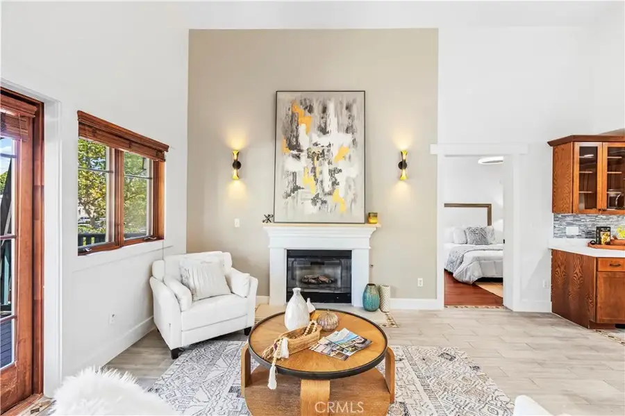 142 N Vermont Ave #B, Glendora, CA 91741 - #3