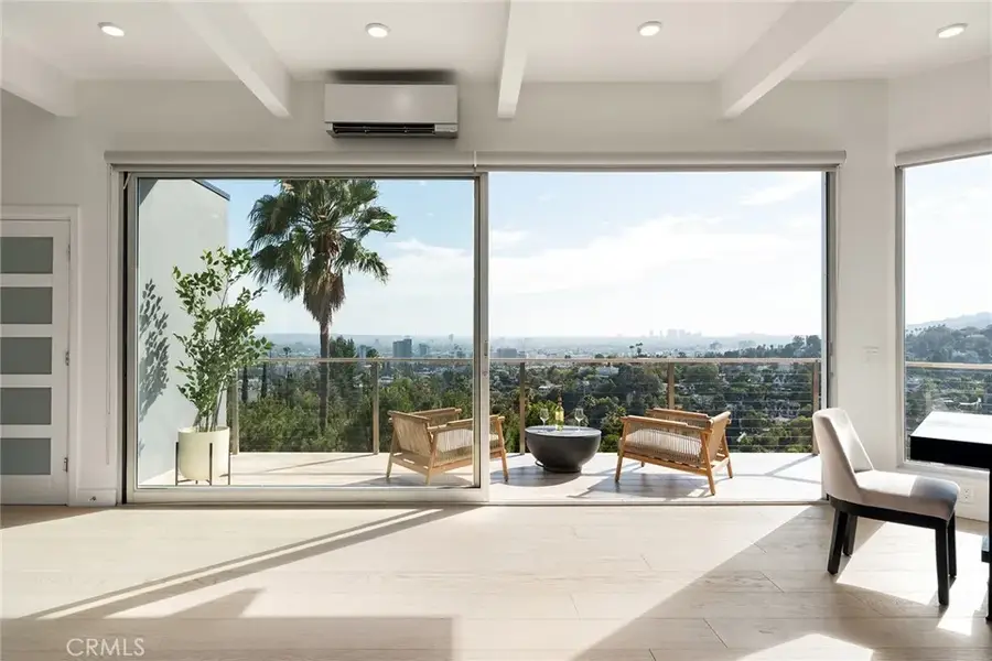 5675 Spreading Oak Dr, Los Angeles, CA 90068 - #2