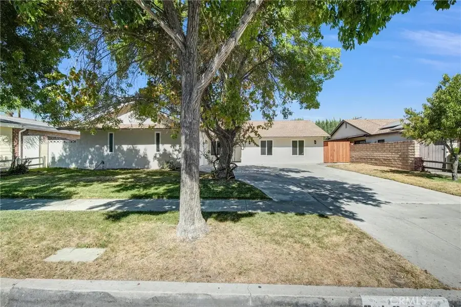 24835 Fourl Road, Newhall, CA 91321 - #2