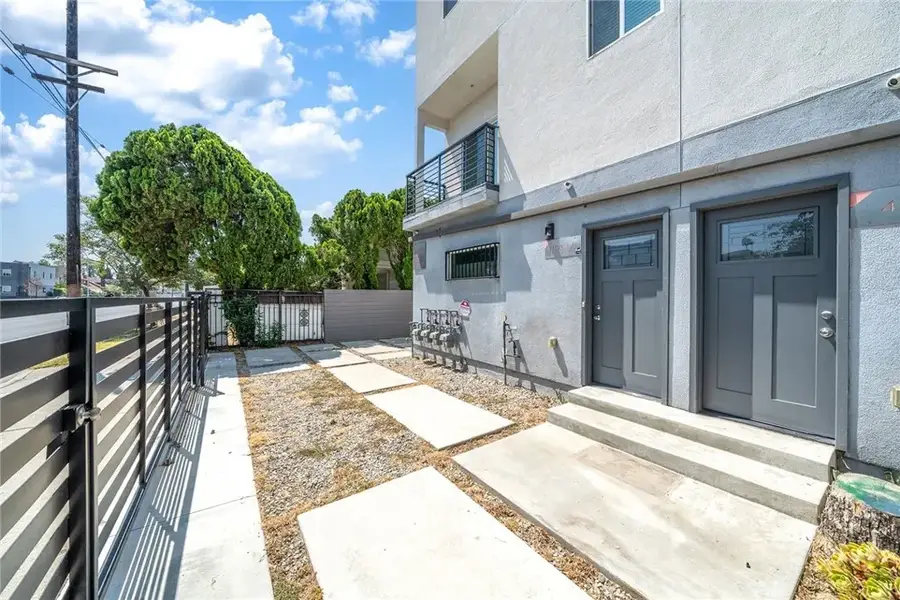 4103 S Normandie Avenue, Los Angeles, CA 90037 - #3
