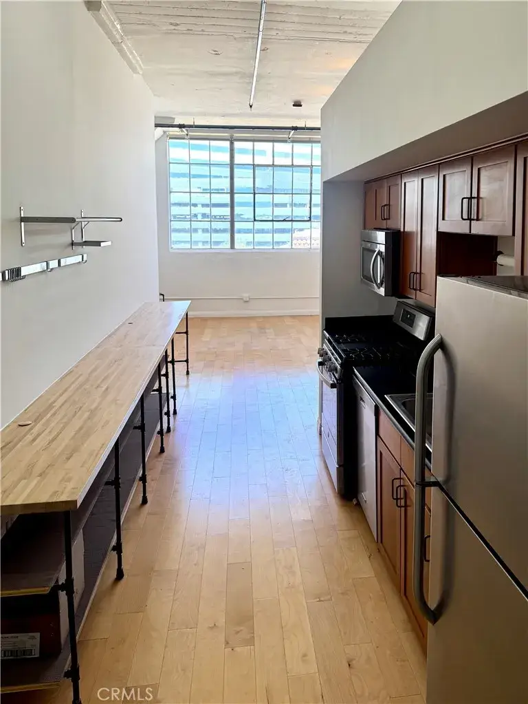 420 S San Pedro Street #405, Los Angeles, CA 90013 - #1