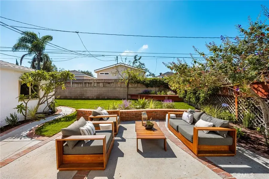 2412 Sebald Avenue, Redondo Beach, CA 90278 - #2