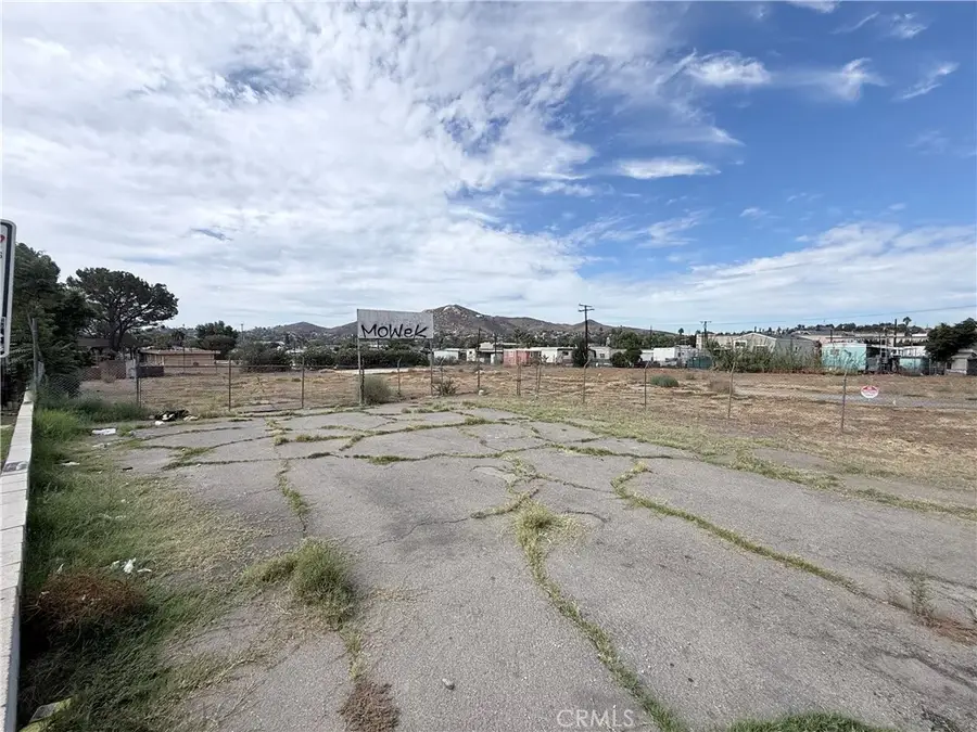6128 Mission, Riverside, CA 92509 - #3