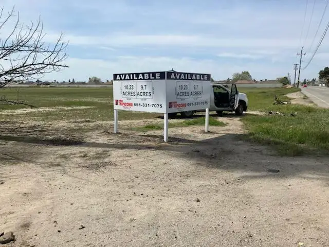 5833 S Union Avenue, Bakersfield, CA 93307 - #1