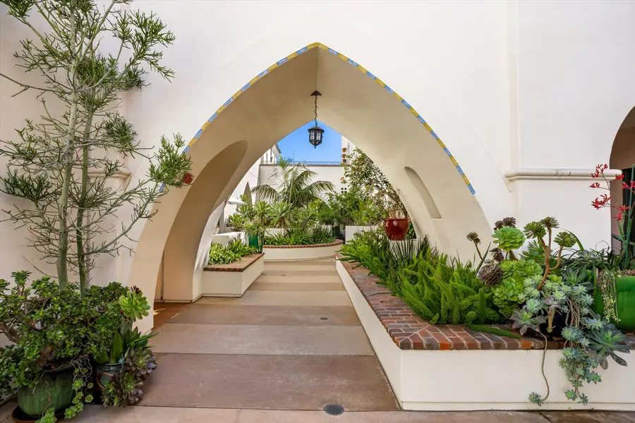 401 Chapala Street #214, Santa Barbara, CA 93101 - Image #2