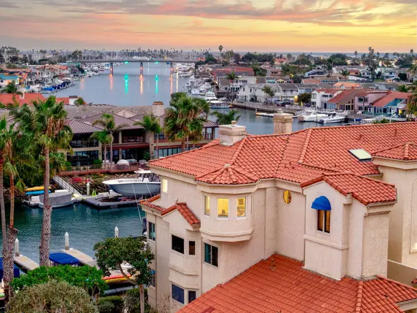 4252 Harbour Island Lane, OXNARD, CA 93035