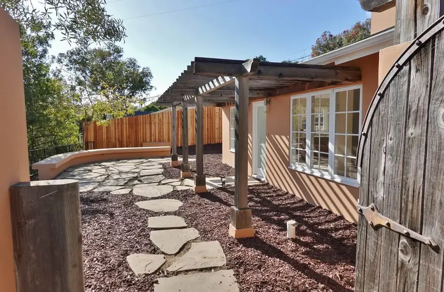 1324 Kenwood Road, Santa Barbara, CA 93109 - Image #2