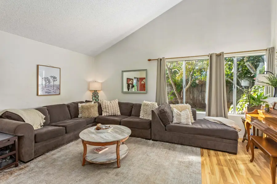 1425 Azalea Drive, Carpinteria, CA 93013 - Image #3