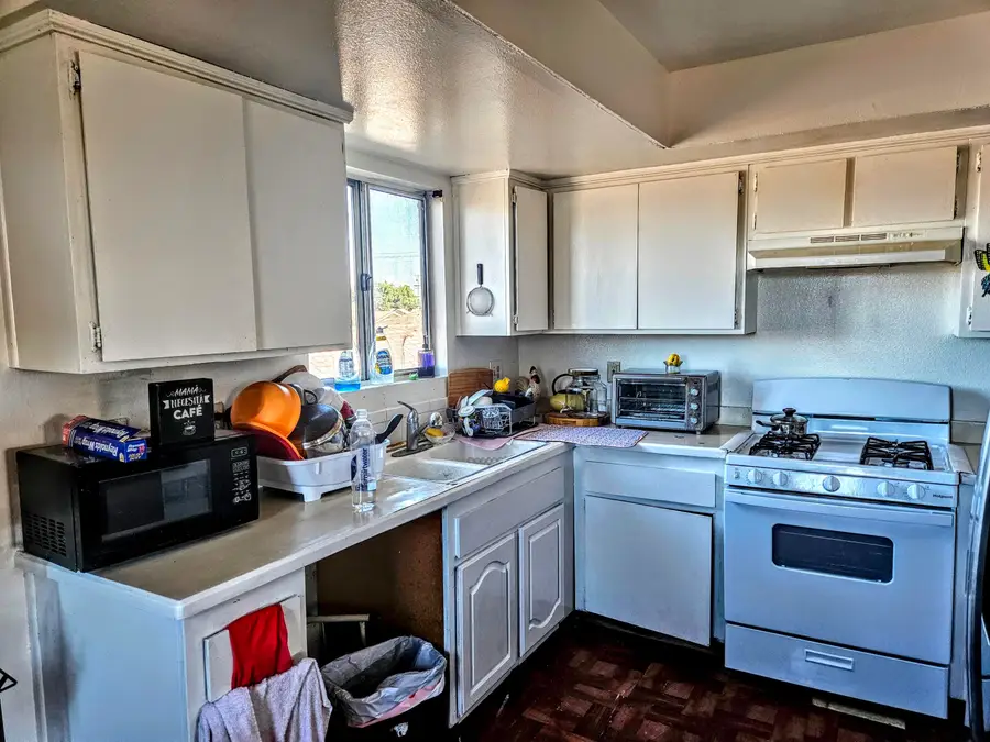 410 N Oakley Avenue, Santa Maria, CA 93458 - Image #3