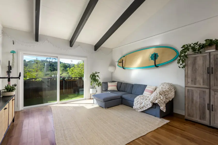 856 Highland Drive #4, Santa Barbara, CA 93109 - Image #2