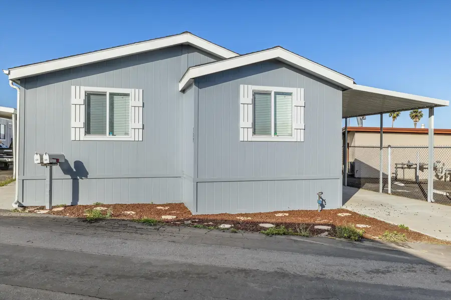 7465 Hollister Avenue Avenue #Spc 329, Goleta, CA 93117 - Image #3