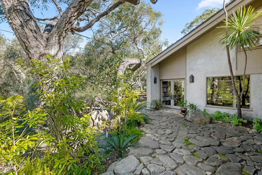 2079 Las Canoas Road, Santa Barbara, CA 93105 - #2