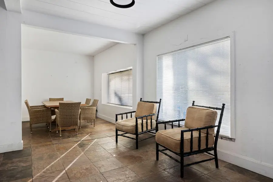 211 W Victoria Street, Santa Barbara, CA 93101 - #2