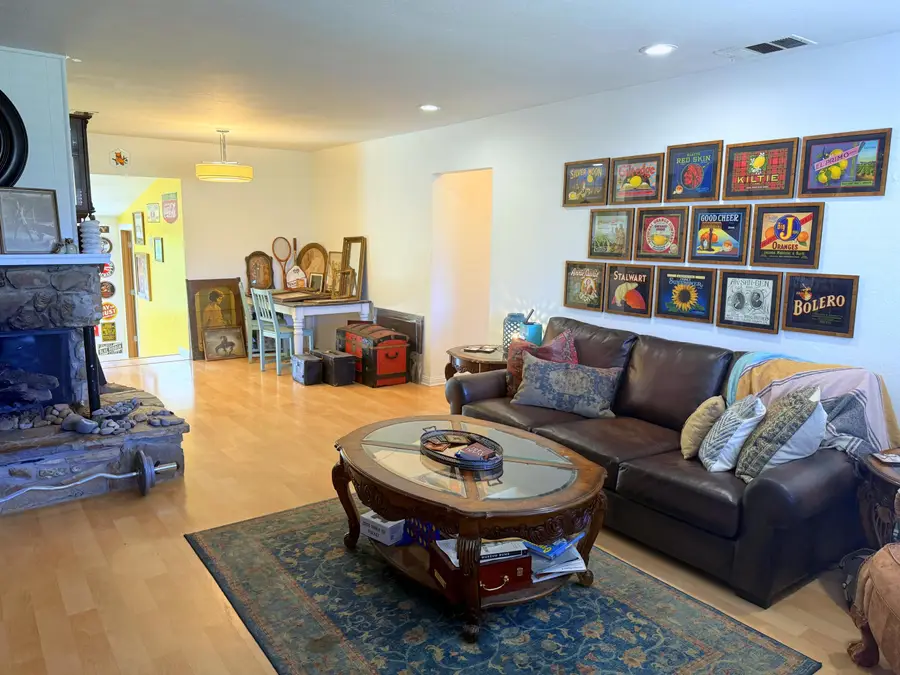 50 E Portal Street, Oak View, CA 93022 - #3