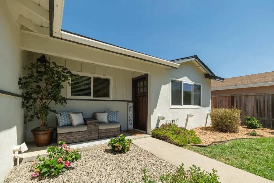 1001 W Lime Avenue, Lompoc, CA 93436 - #2