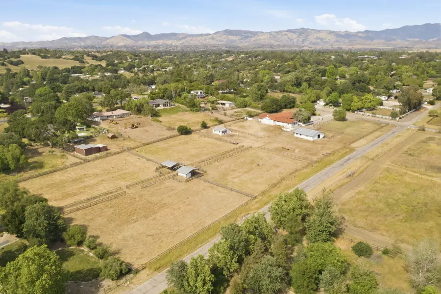 795 Entrance Road, Solvang, CA 93463 - #2