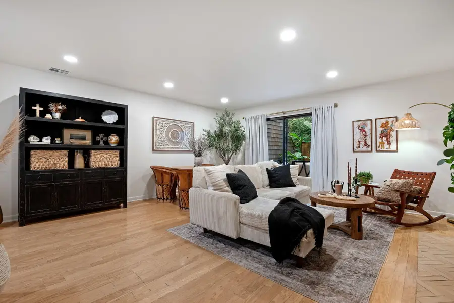 1307 Clifton Street #B, Santa Barbara, CA 93103 - #3
