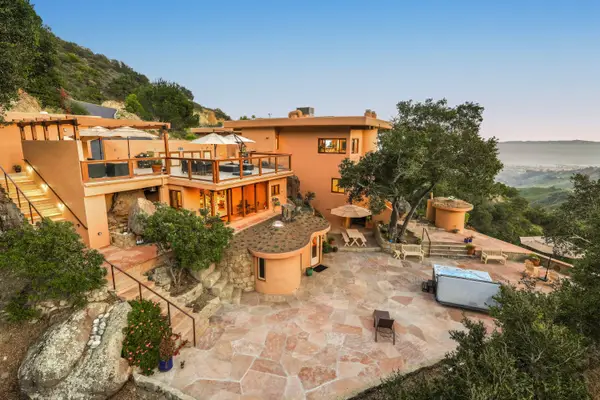 280 W Mountain Drive, SANTA BARBARA, CA 93103