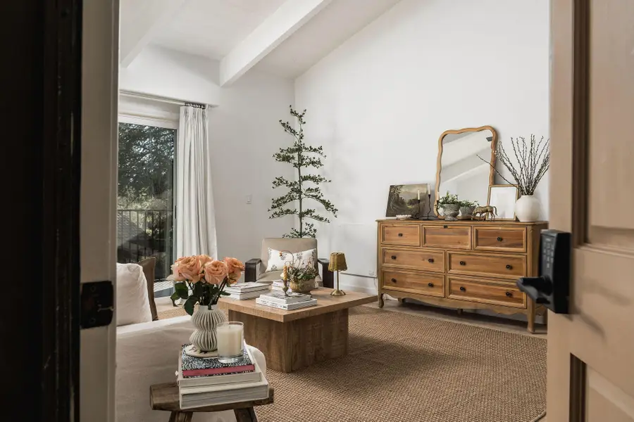 864 Highland Drive #6, Santa Barbara, CA 93109 - Image #3