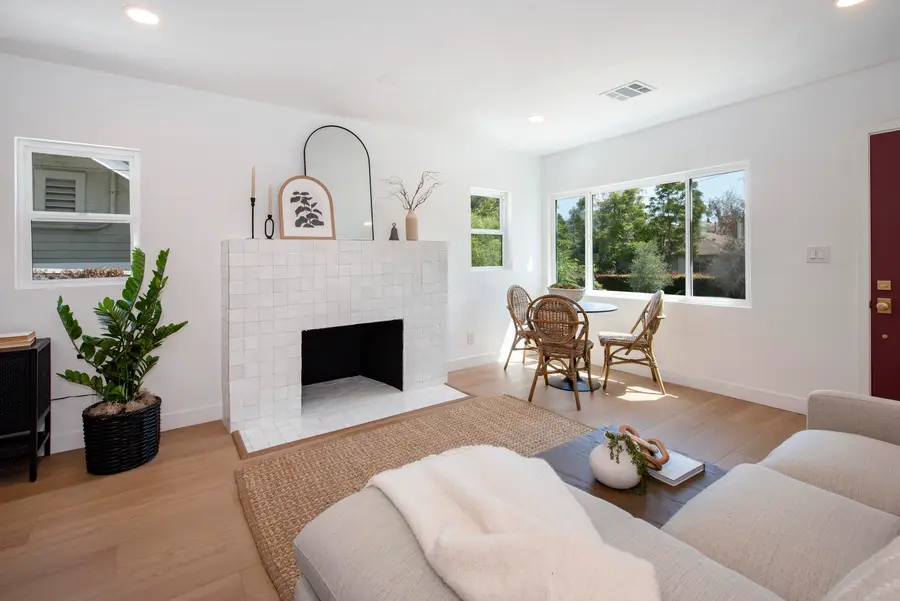 1228 Olive Street, Santa Barbara, CA 93101 - #3